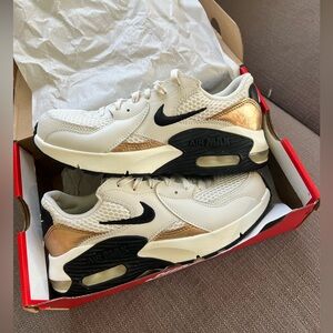 NIKE AirMax